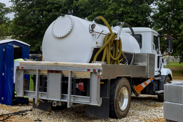 Portable Toilet Options We Offer in Shrewsbury, NJ